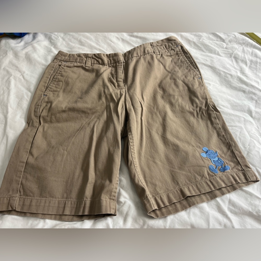 Disney Women’s Mickey Khaki Shorts Size 8